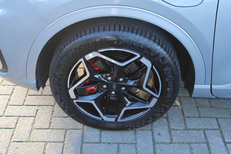 Vehicle Image 35
