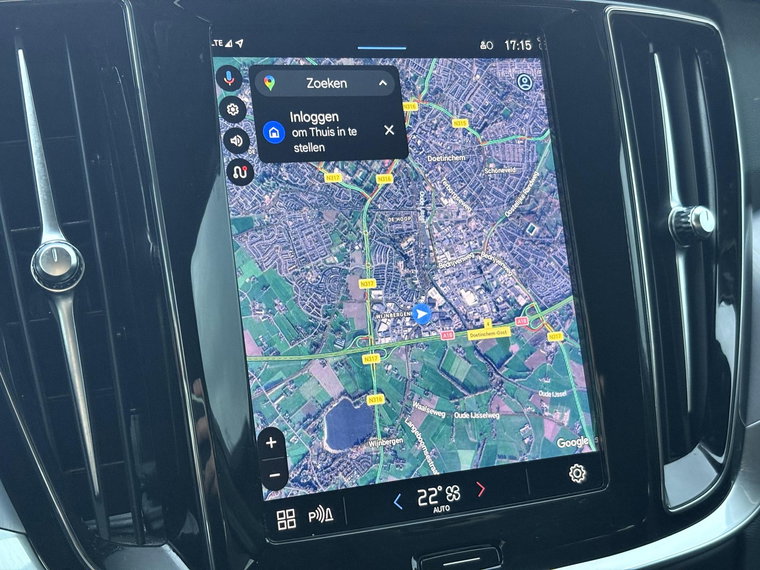 Vehicle Image 22