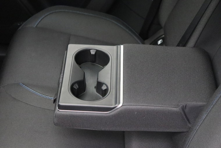 Vehicle Image 26