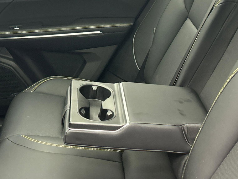 Vehicle Image 39