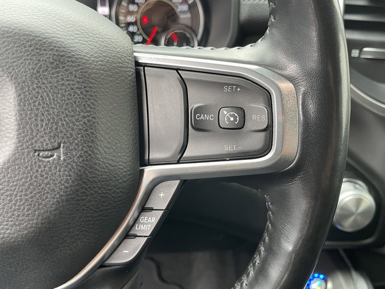 Vehicle Image 28