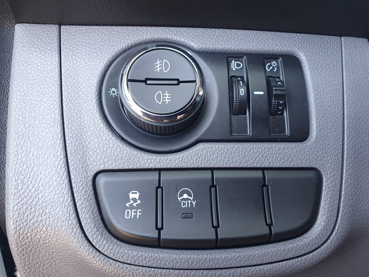 Vehicle Image 35