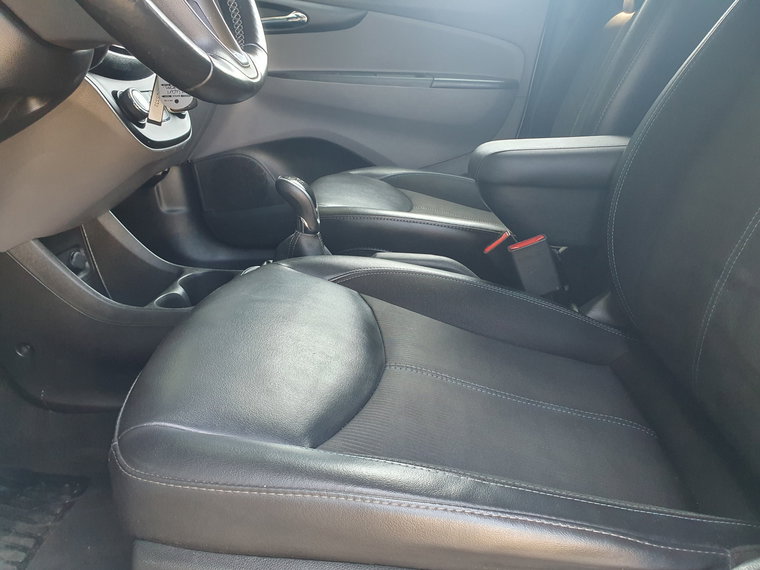 Vehicle Image 40