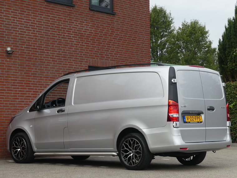 Vehicle Image 24
