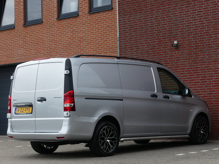 Vehicle Image 26