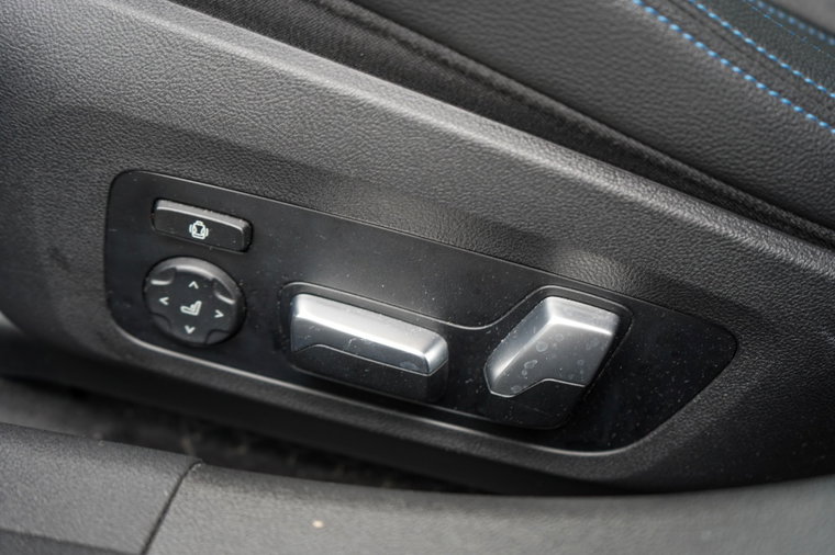 Vehicle Image 37
