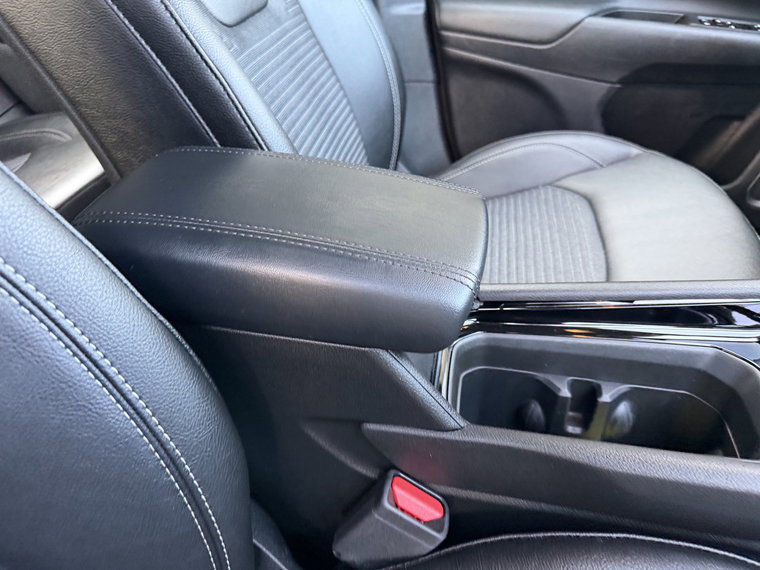 Vehicle Image 35