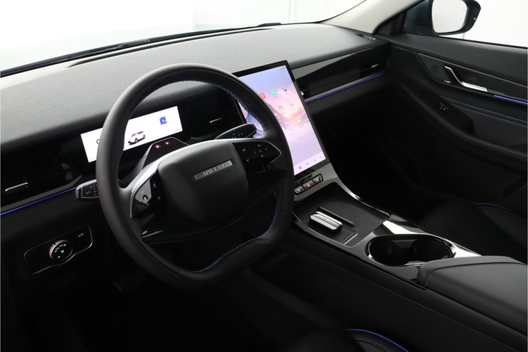 Vehicle Image 23