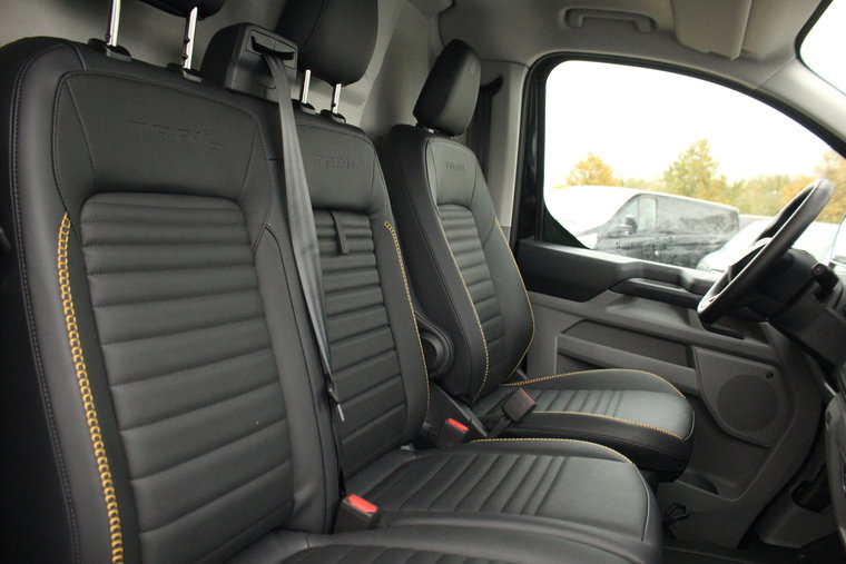 Vehicle Image 21