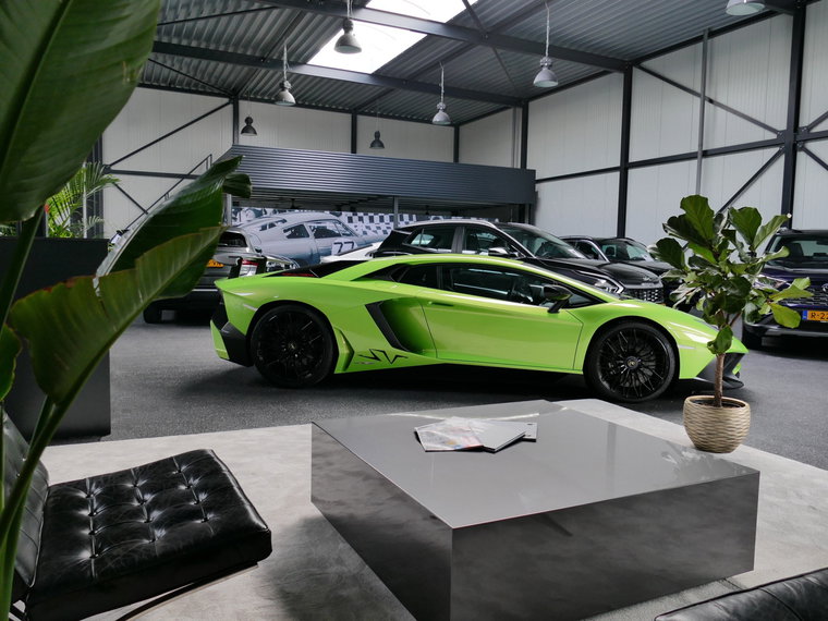 Vehicle Image 6