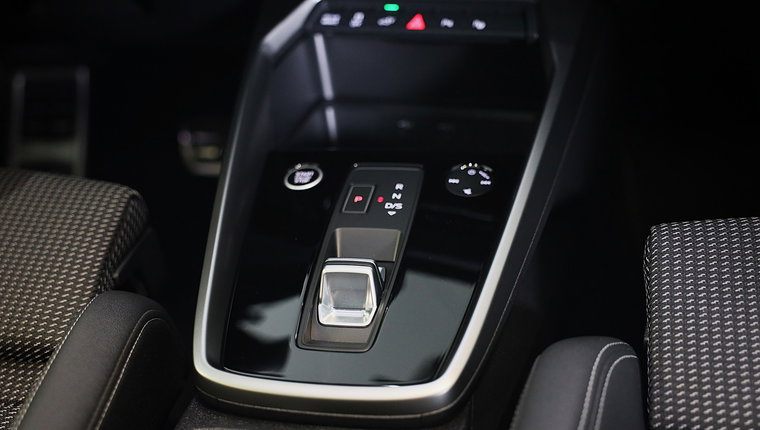 Vehicle Image 35