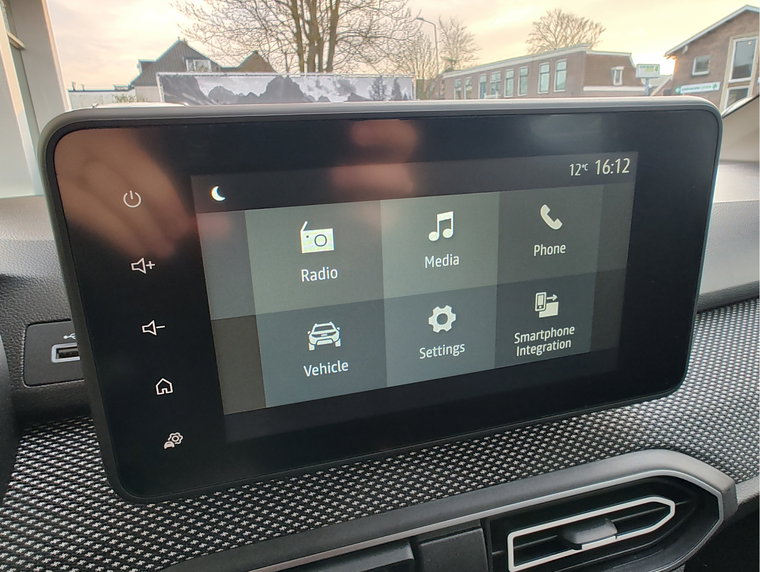 Vehicle Image 15