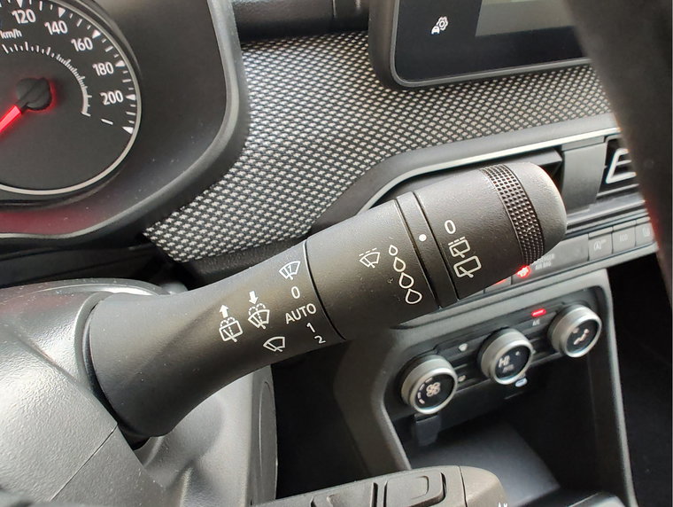 Vehicle Image 24