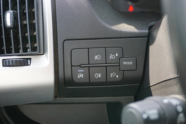 Vehicle Image 24