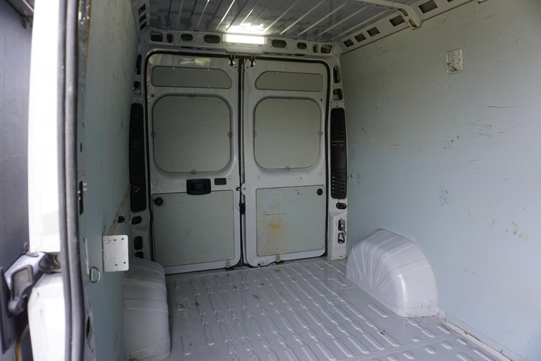 Vehicle Image 33