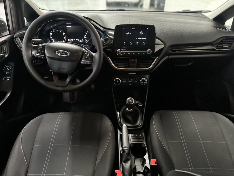 Vehicle Image 15