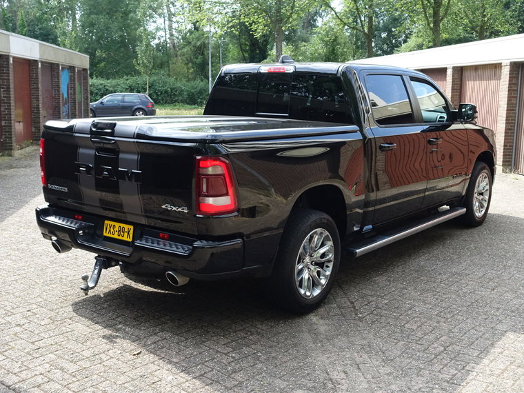 Vehicle Image 40