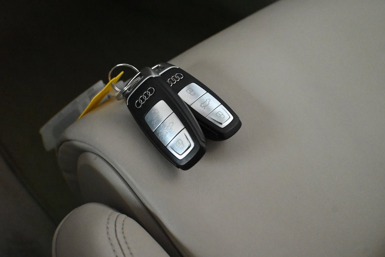Vehicle Image 22