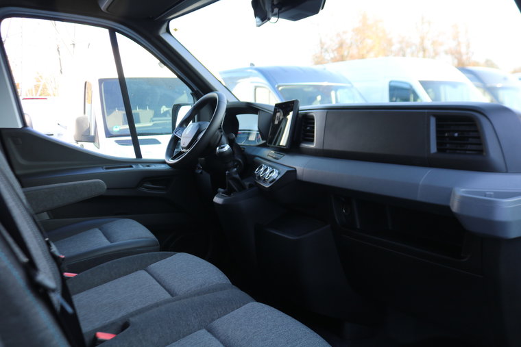 Vehicle Image 35
