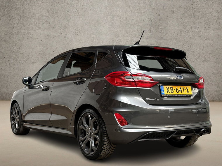 Vehicle Image 4