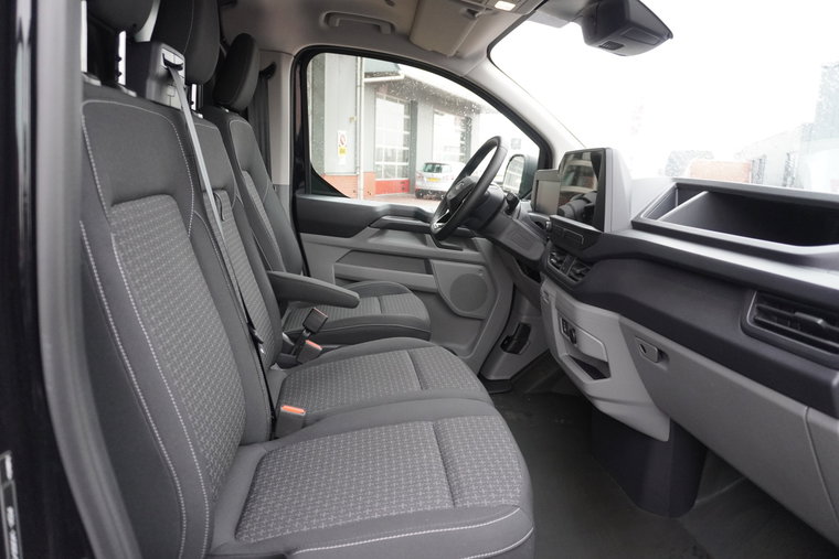 Vehicle Image 18