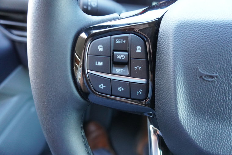 Vehicle Image 26