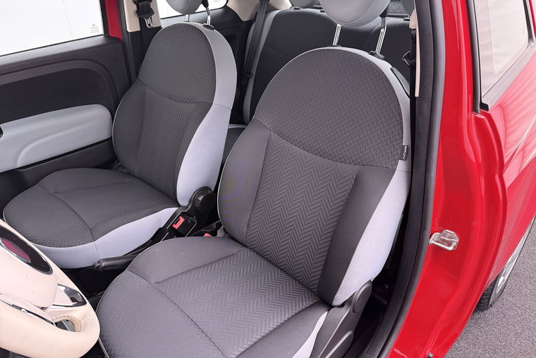 Vehicle Image 9