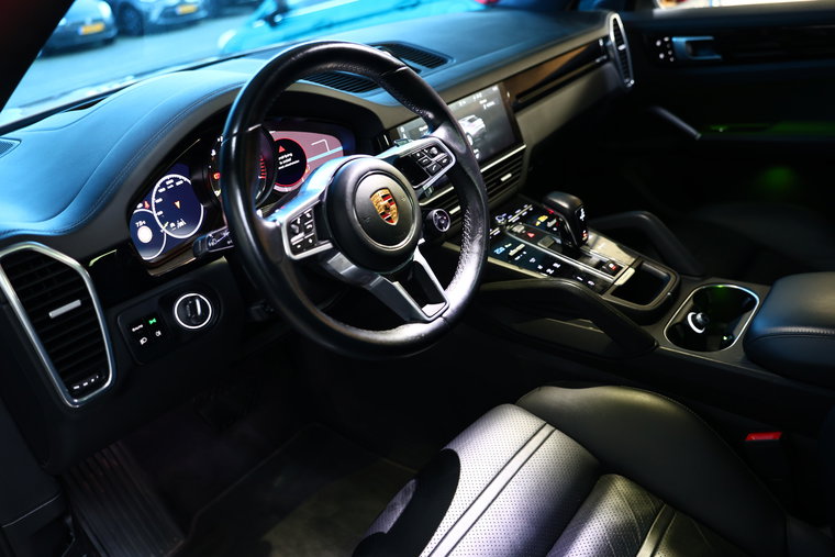 Vehicle Image 11