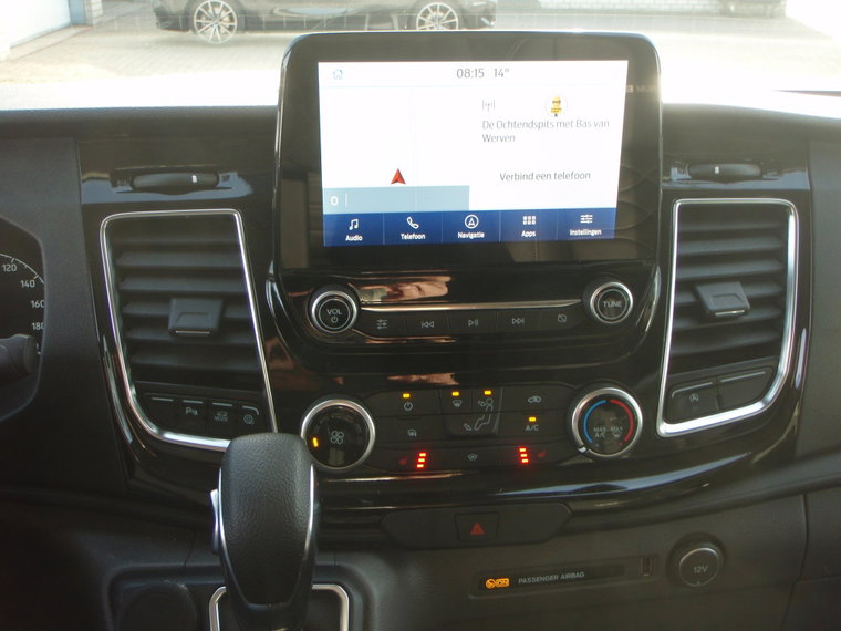 Vehicle Image 19