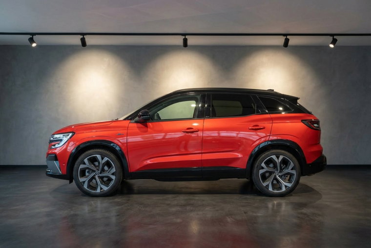 Vehicle Image 4