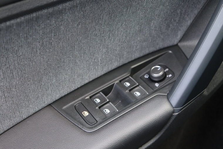 Vehicle Image 27