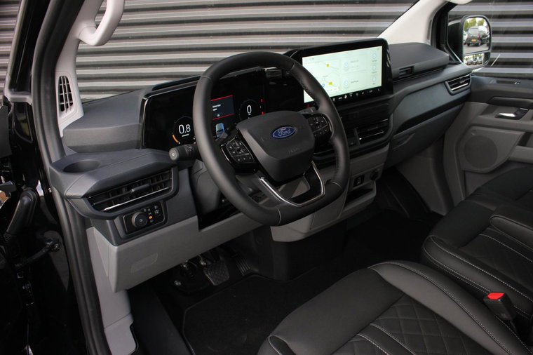 Vehicle Image 35