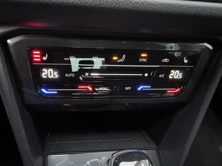 Vehicle Image 28