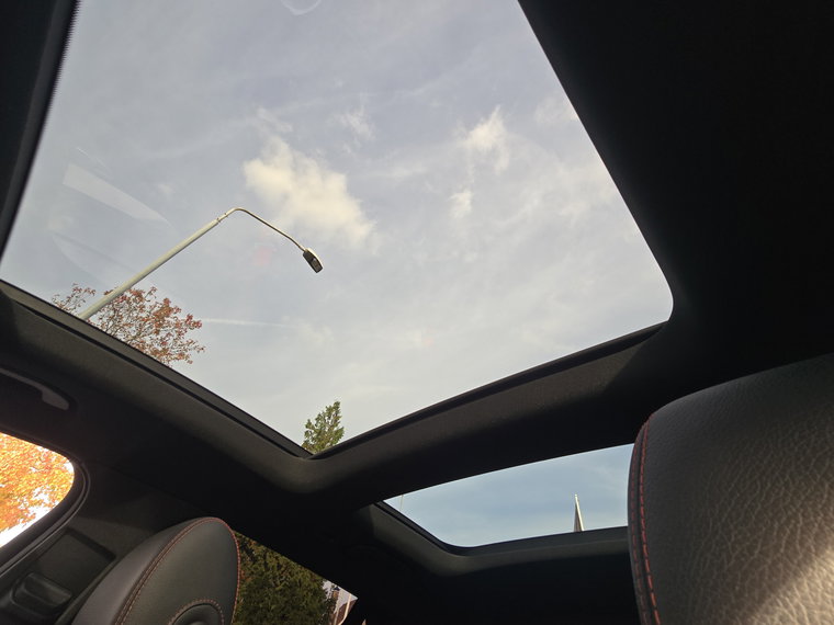 Vehicle Image 37