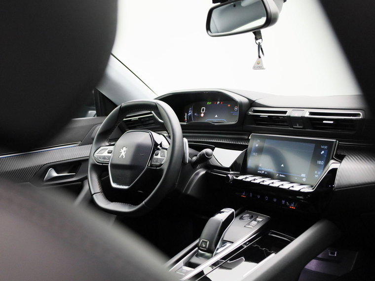 Vehicle Image 33