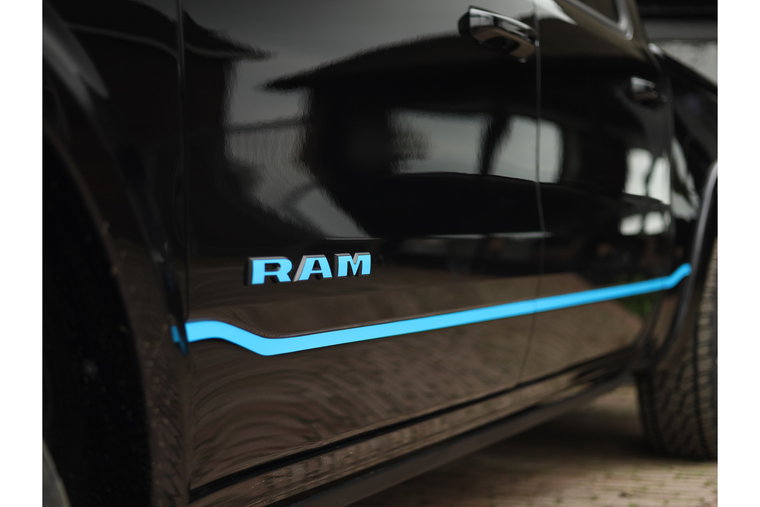 Vehicle Image 23