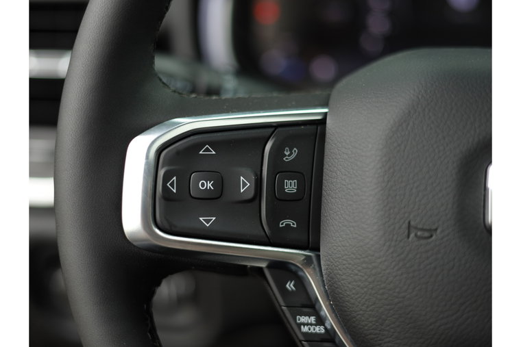 Vehicle Image 42