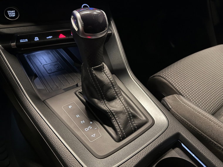 Vehicle Image 33