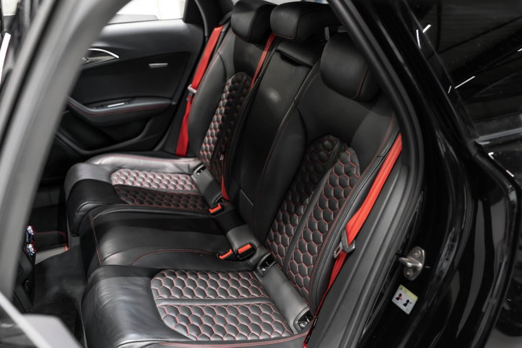 Vehicle Image 19