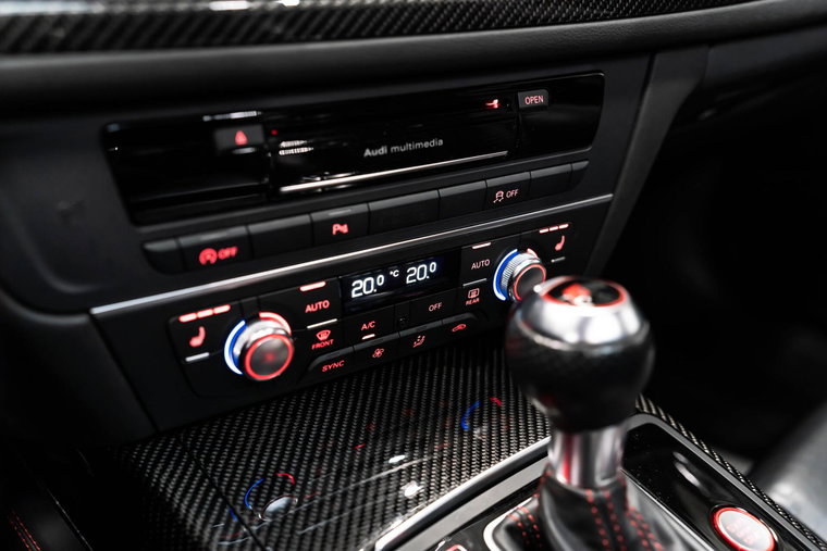 Vehicle Image 24