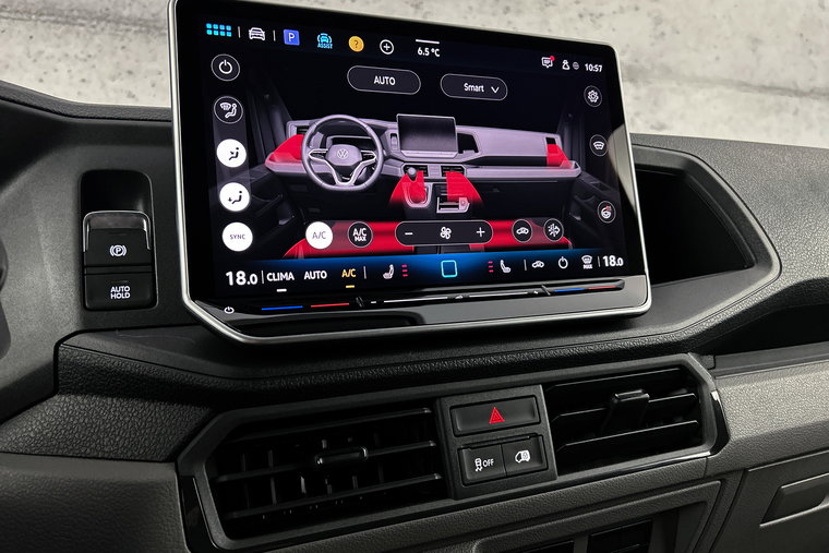 Vehicle Image 15