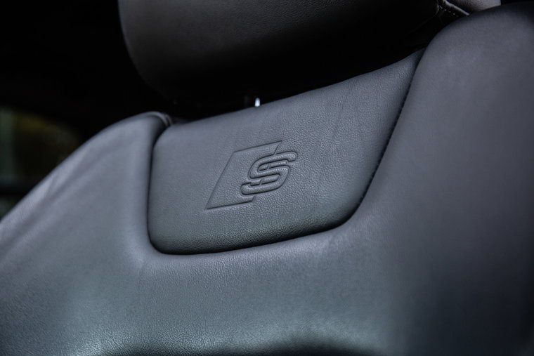 Vehicle Image 28