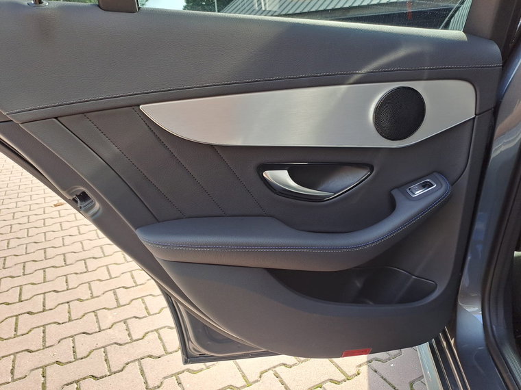Vehicle Image 38