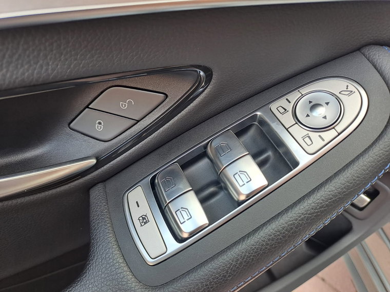 Vehicle Image 40