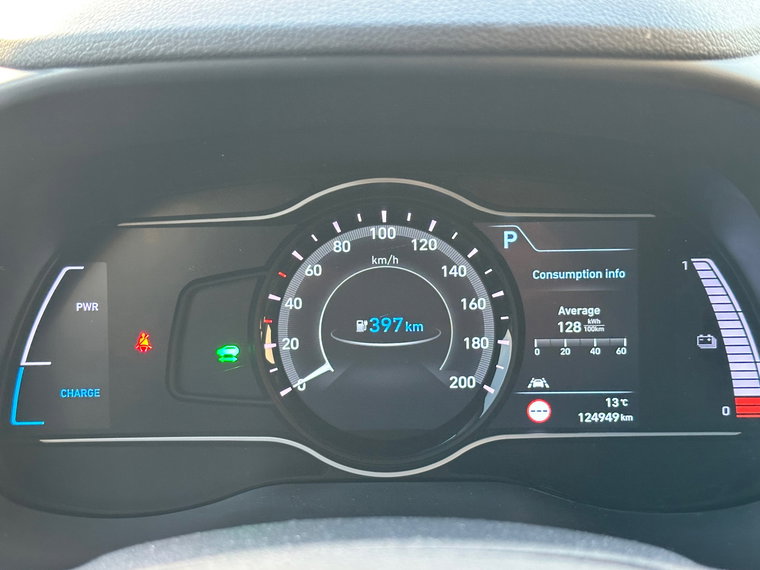 Vehicle Image 13