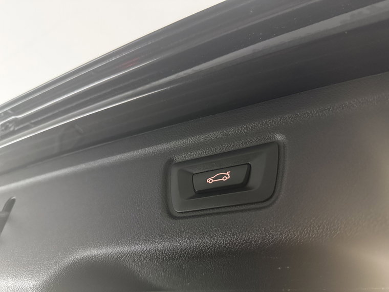 Vehicle Image 48