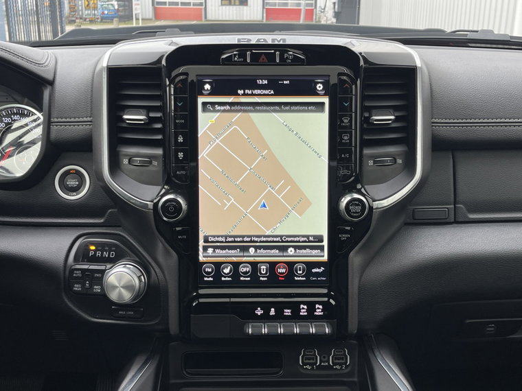 Vehicle Image 37
