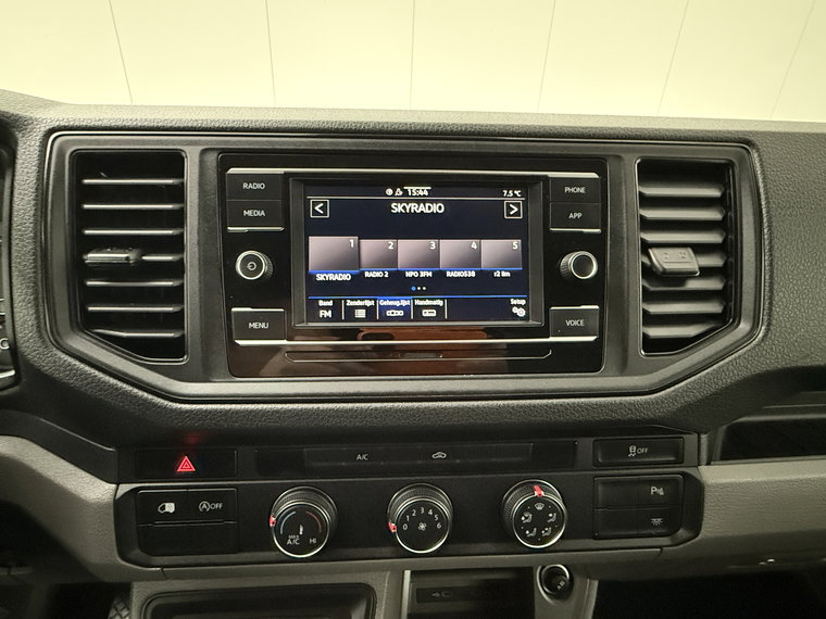 Vehicle Image 17