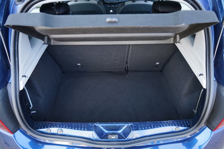 Vehicle Image 17