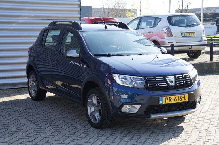 Vehicle Image 18